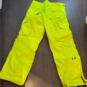 Under Armor Snowboard Pants (neon green) (adult small)